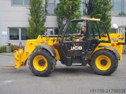 JCB 535-95 / 3.5 T / range 9.5 m / joystick