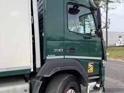 Volvo FM 330 6x2 CLOSED BOX / KOFFER 9m10 - LIFT + ST...