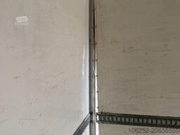 Volvo FM 330 6x2 CLOSED BOX / KOFFER 9m10 - LIFT + ST...