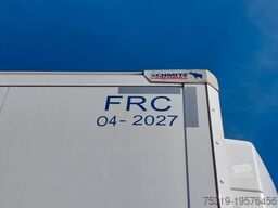 SCHMITZ CARGOBULL SKO24 ThermoKing SLXi 300