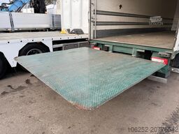 Volvo FM 330 6x2 CLOSED BOX / KOFFER 9m10 - LIFT + ST...