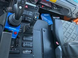 Mercedes-Benz Unimog U 427 mit Mulag Kombinationmähwerk MKM 700