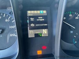 Mercedes-Benz Unimog U 427 mit Mulag Kombinationmähwerk MKM 700