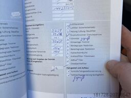 Mercedes-Benz Unimog U 427 mit Mulag Kombinationmähwerk MKM 700