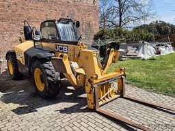 JCB 533-105