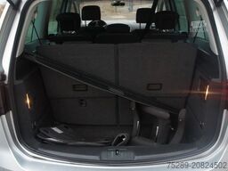 VOLKSWAGEN Sharan Comfortline BI-Xenon 7 Sitzer 135KW/183PS
