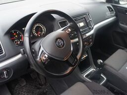 VOLKSWAGEN Sharan Comfortline BI-Xenon 7 Sitzer 135KW/183PS