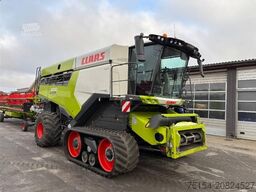 CLAAS Lexion 8700 TT 4WD