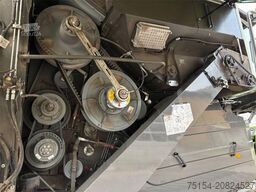 CLAAS Lexion 8700 TT 4WD