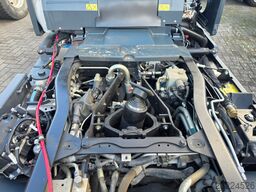 MULTICAR M 29 C 4x4 Absetzer/Streuer/Besen/Schild/166 STD