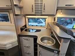 HOBBY OPTIMA ONTOUR T70 SOLAR Markise Fahrradträger