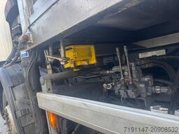 Scania P320 + HIAB 144 + GARNIER Kiper