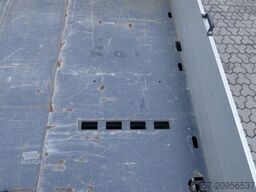 GOLDHOFER 3-achs Satteltieflader mit zwei Radmulden