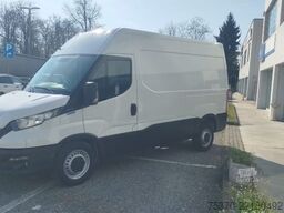 IVECO DAILY 35S14 - 3520