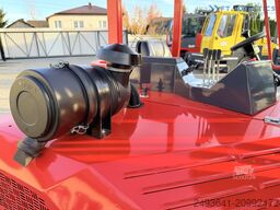 Combilift C3000CB GAS TRIPLEX 4900 FREE-LIFT