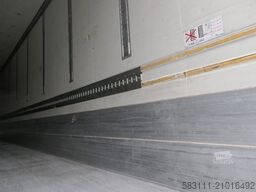 KRONE CH?ODNIA / 2017 ROK / CARRIER VECTOR 1550