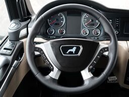 MAN TGX 18.460 / XLX / RETARDER / FULL AIRMATIC 