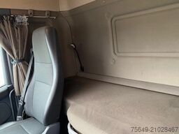 Scania R450 LB 6x2-4 R450 LB 6x2-4 Getränkekoffer, Retarder, Lift-/Lenkachse, Stapleraufnahme