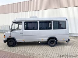 Mercedes-Benz 711 D-KA 4x2 711 D-KA 4x2, Standklima, 11-Sitze, 2 x on stock