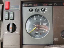 Mercedes-Benz 711 D-KA 4x2 711 D-KA 4x2, Standklima, 11-Sitze, 2 x on stock