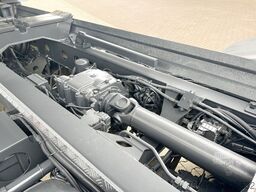 Tatra Phoenix 8x8 Phoenix 8x8, Stahlmulde ca. 22m³, hydr. Heckklappe