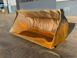 ZFE Side-Tilting bucket for CAT 908 SW