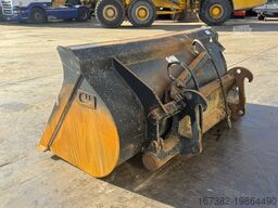 ZFE Side-Tilting bucket for CAT 908 SW