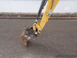 CATERPILLAR 301.7D SW + Schaufel