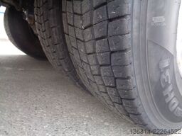 VOLVO FH420 8x4 BB Spitzer Silo 23 cbm VEB EU5