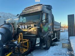 Volvo FH540 6x4 plow-rigged combi truck w/ 2007 Kel-Berg