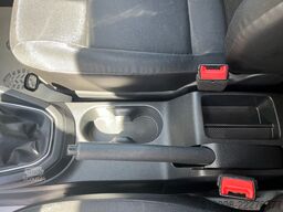 VW CADDY MAXI REGALS. TEMP. 4MOTION DACHTRÄ. KLIMA
