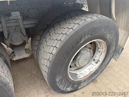 MERCEDES-BENZ AROCS 3340 8x4 Betonmischer Intermix P10C UL
