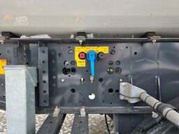 SCHMITZ CARGOBULL SKI 24 SL 7.2 / Liftachse