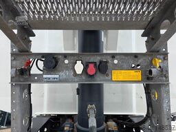 SCHMITZ CARGOBULL SKI 24 SL 7.2 / Liftachse