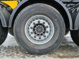 SCHMITZ CARGOBULL SKI 24 SL 7.2 / Liftachse