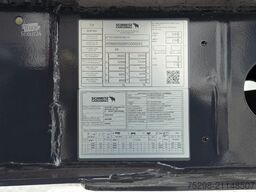 SCHMITZ CARGOBULL SKI 24 SL 7.2 / Liftachse