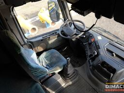 Volvo FH 420 FH 420 Globetrotter 4x2 truck - zilvergr...