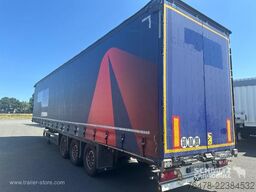 Schmitz Cargobull Curtainsider Mega