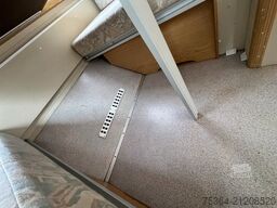 KIP KL 40 T Wohnwagen Toilet +Fahrradträger