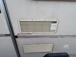 KIP KL 40 T Wohnwagen Toilet +Fahrradträger