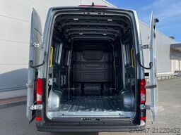 MAN TGE 3.180 L3H3 Kasten 4x4 STANDHZ ACC LENKRADHZ