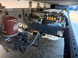 MERCEDES-BENZ Atego 821/ mit Heizfunktion, isoliert/ 3-Sitzer