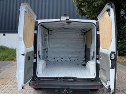 Opel Vivaro - Kasten - 127 TKm - 4x2