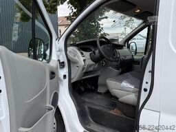 Opel Vivaro - Kasten - 127 TKm - 4x2