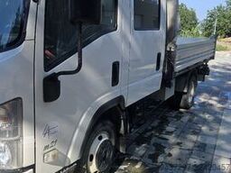 Isuzu M21
