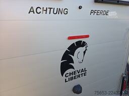 Cheval Liberté 2er Pferde Trailer Gold 3 premium blau Sattelkammer
