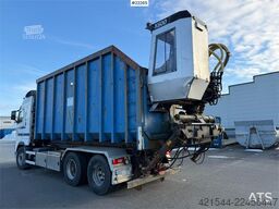 Volvo FH500 6x2 hook truck with 24t joab hook, 35m³ cont