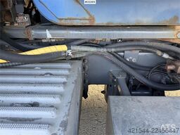 Volvo FH500 6x2 hook truck with 24t joab