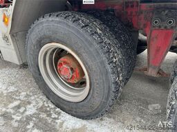 Volvo FH16 tridem hook loader with Joab hook with articu