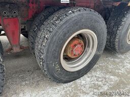 Volvo FH16 tridem hook loader with Joab hook with articu